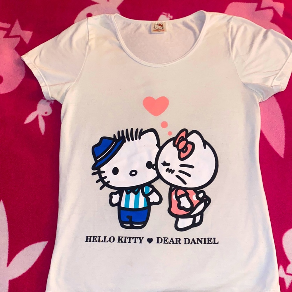 Hello kitty 🖤 Dear Daniel Tshirt #sanrio